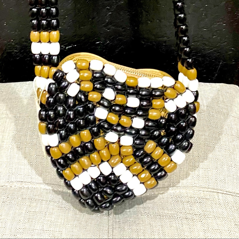 Maje Wooden Bead Black Tan & White Heart Bag NWT - Picture 14 of 16